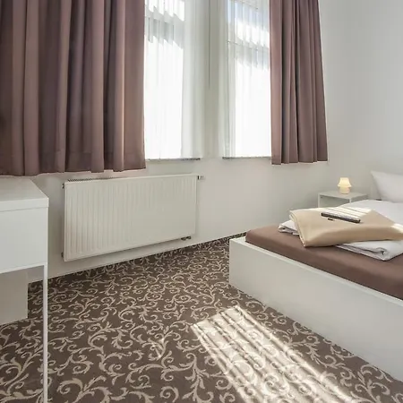 Lok-inn בית הארחה ואלוף