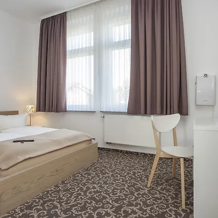 בית הארחה Lok-inn 3*