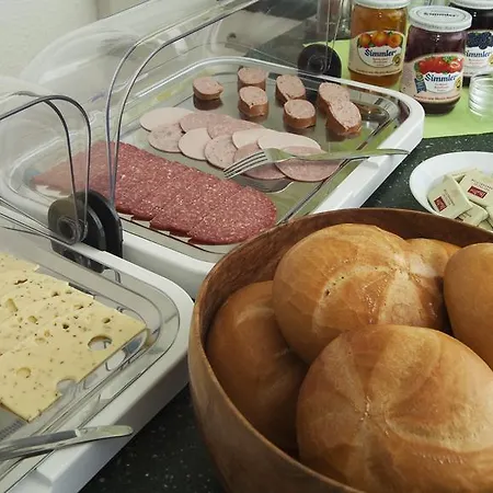 בית הארחה Lok-inn